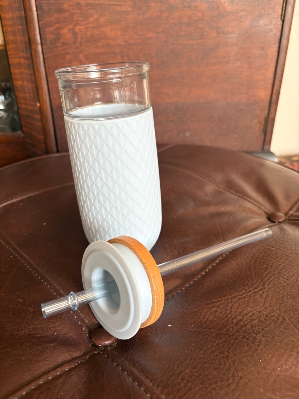 Ello Devon 18 oz. Glass Tumbler in Silicone Sleeve with Straw, Wood Lid